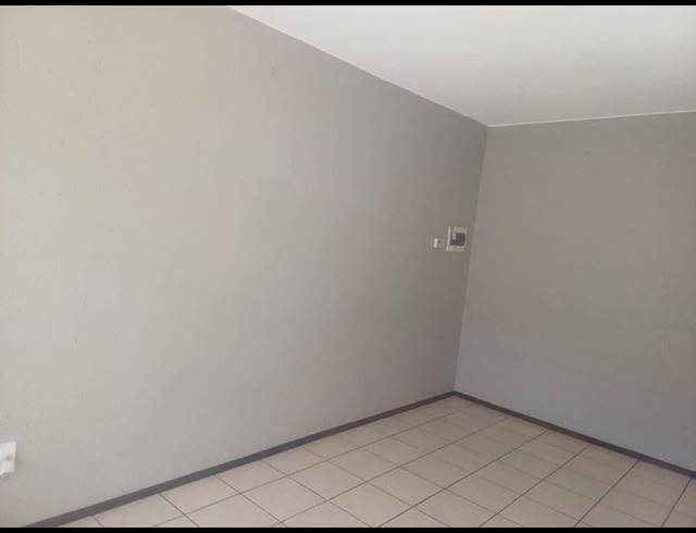 2 BEDROOM PROPERTY TO RENT IN COMET